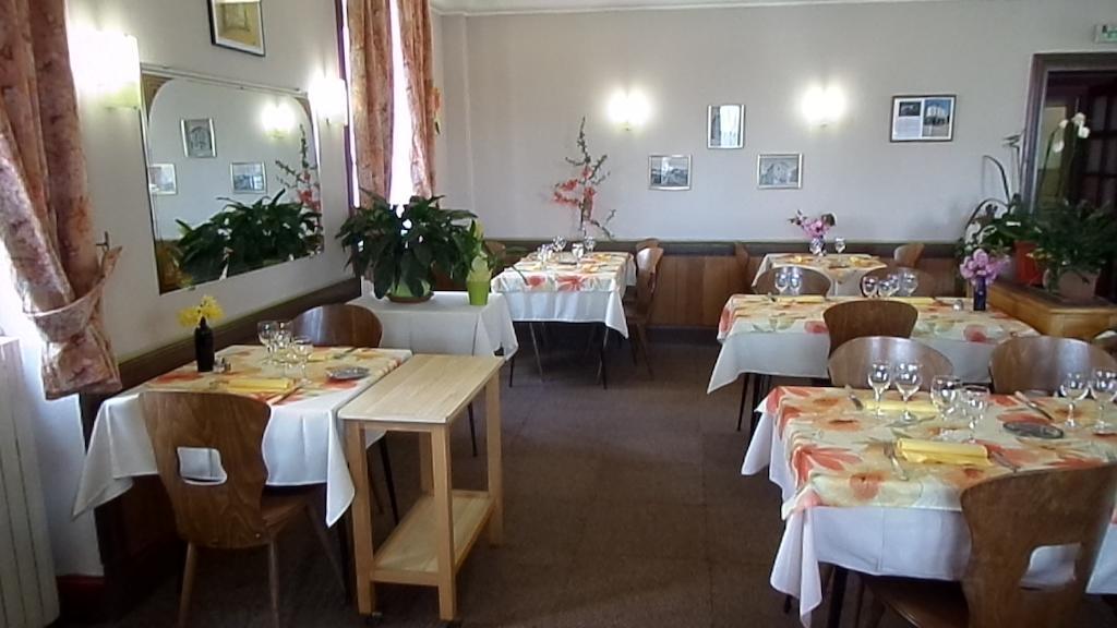 Hotel La Vie En Rose Le Brugeron Eksteriør bilde